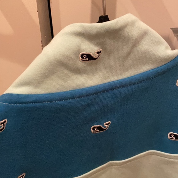 Vineyard Vines quarter zip - Picture 8 of 8